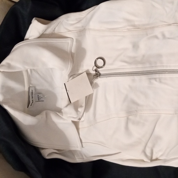 NWT women's white silk active wear zippered vest - Picture 1 of 7